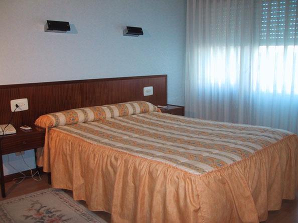 Hotel Acebos Azabache Gijón Quarto foto